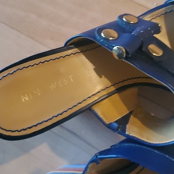 Nine West Navy Lara Striped ~4" Wedge Sz. 9 Sandal - Picture 4 of 13